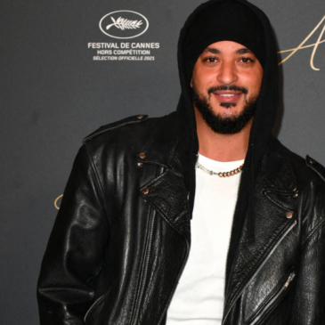 Slimane se confie sur sa gynécomastie, qui a miné son adolescence